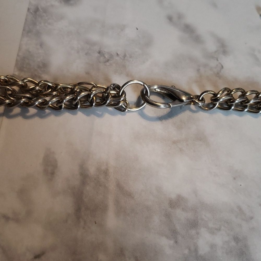 Black and Clear Long Necklace - Picture 5 of 6